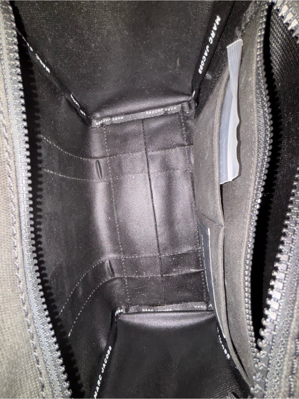 Marc Jacobs The Tote Bag - Picture 7 of 11